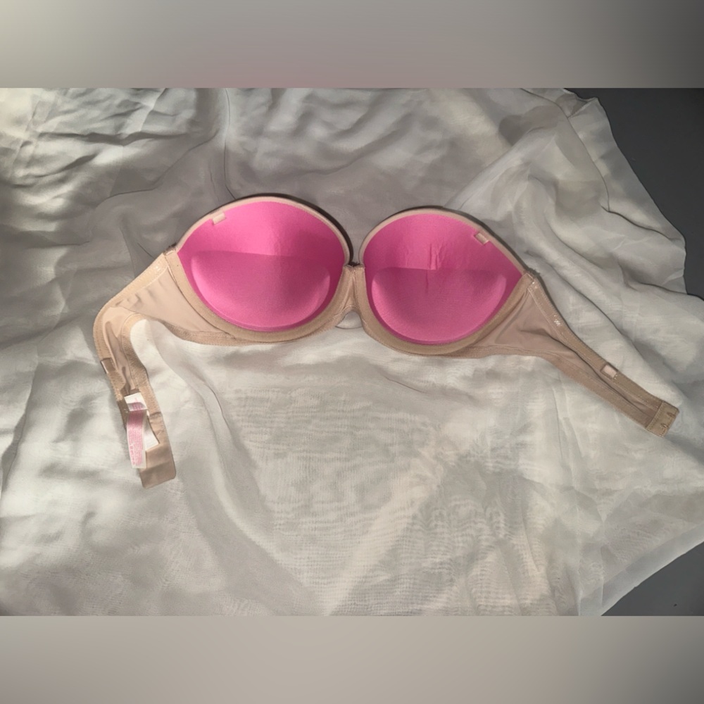 Strapless bra